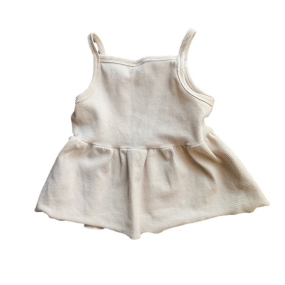 Two piece beige toddler girl set • size 18 months - Picture 3 of 8